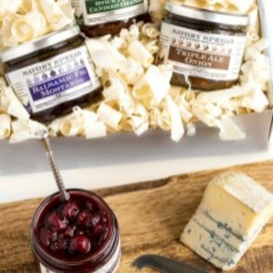 classic_cheese_pairings_gift_box_spreads_for_cheese_1024x1024
